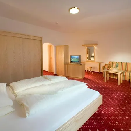 Hotel Persal 3*