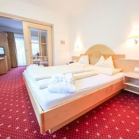 Hotel Superior Persal 3*