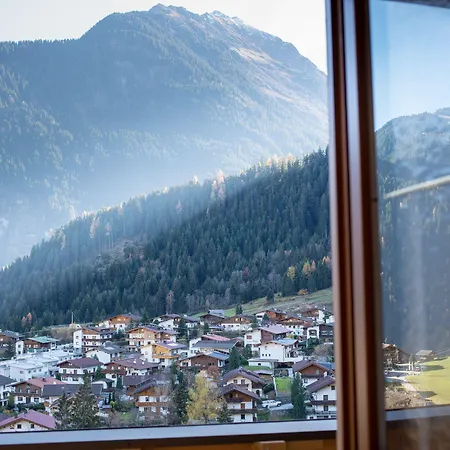 Hotel Superior Persal 3*