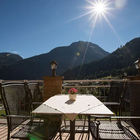 Hotel Superior Persal 3*