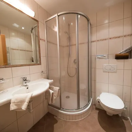 Hotel Persal 3*