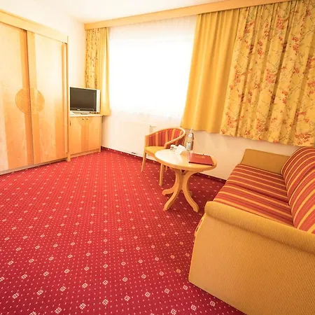 Hotel Persal 3*