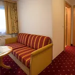 Ξενοδοχείο Superior Persal 3*
