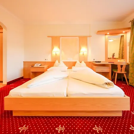 Hotel Superior Persal 3*